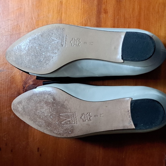 Last Chance! Will Be Pulling Soon!Van Eli black & cream shoes - Picture 6 of 8